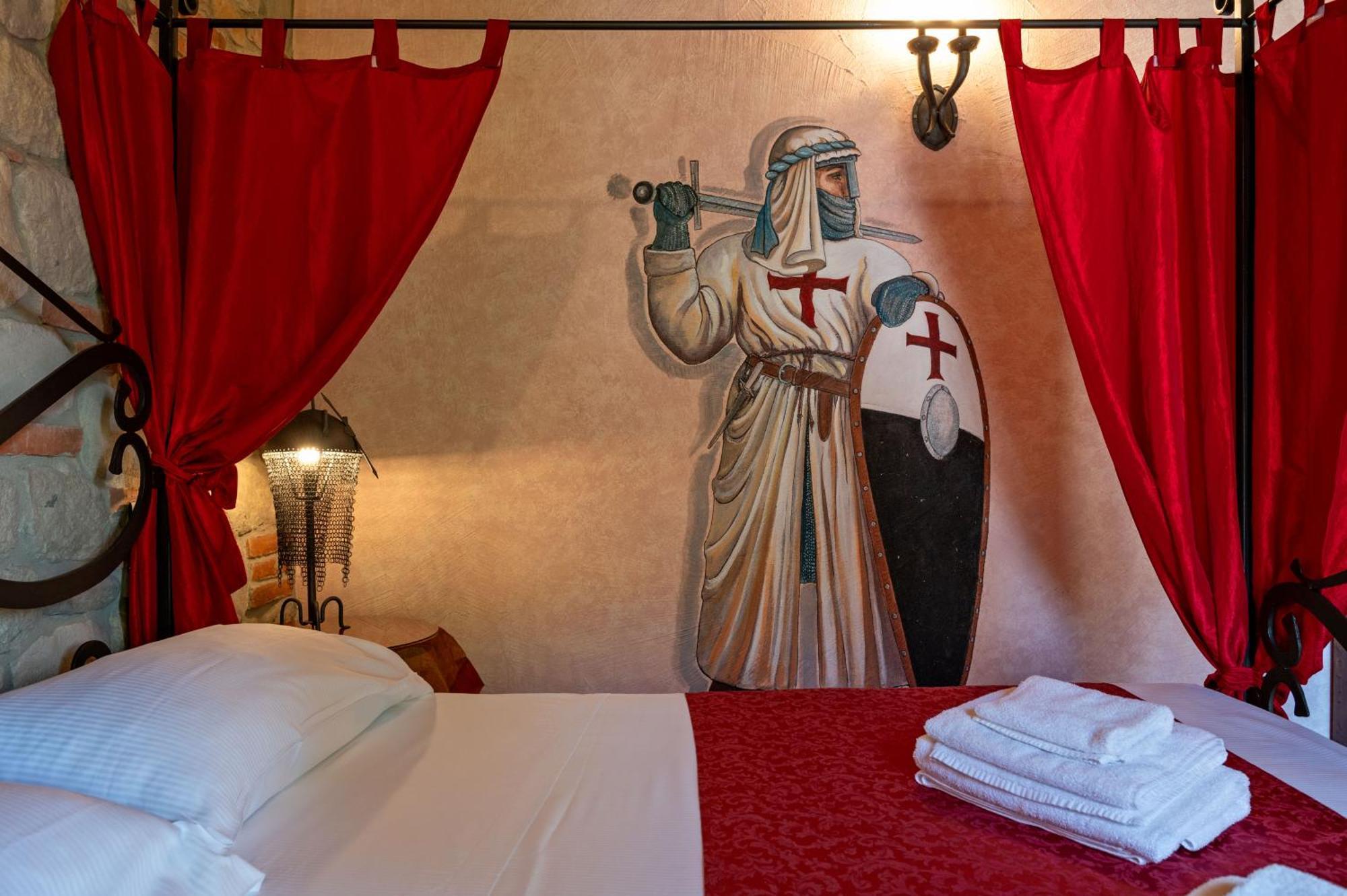 Bed and Breakfast Castello Dei Templari Лукка Экстерьер фото